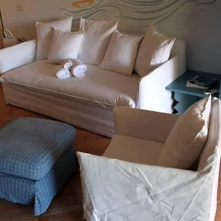 Trilocale Centro Porto Rotondo * אולביה